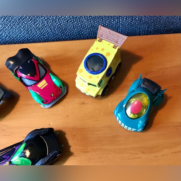 Lot MATTEL Character Cars Teen Titans Go Spongebob Plankton Maleficent Vehicles - Picture 6 of 14